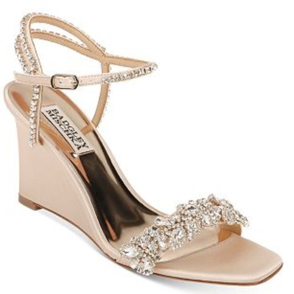Badgley Mischka Jenna Size 7 Soft Nude Embellished Wedge Heels Sandals